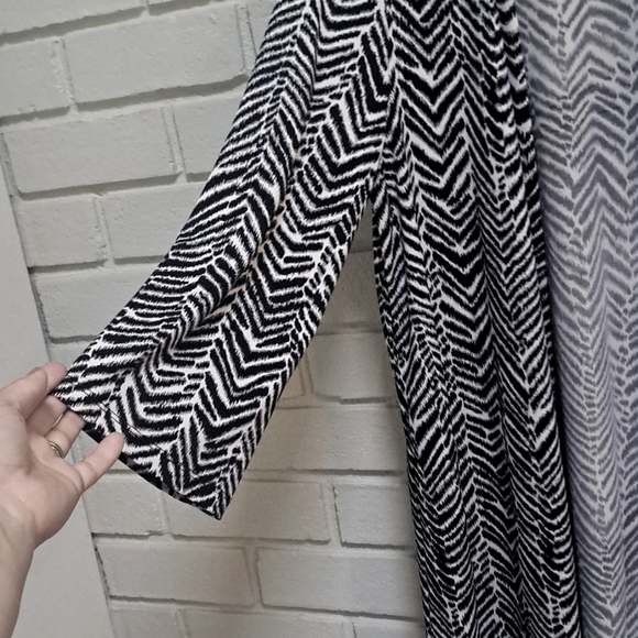 Slinky Brand Zebra Open Front Silky Soft Cardigan Jacket. Size Medium NWOT - Picture 3 of 6